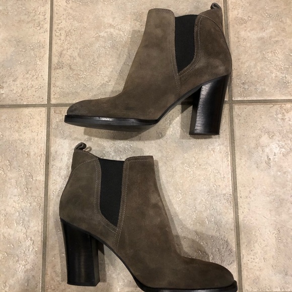 Marc Fisher LTD Women’s Brown Suede Mallory Booties - Picture 2 of 8